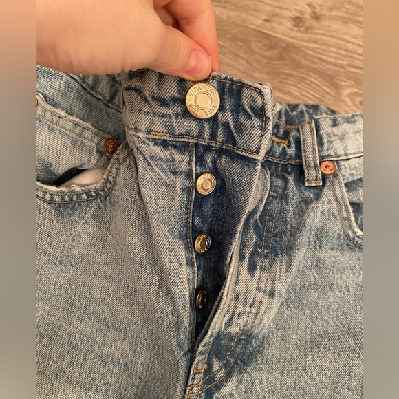 Zara wide leg/boot cut light blue denim high waisted cut off jeans - Picture 3 of 3